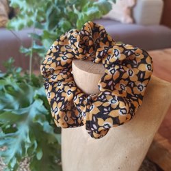 chouchou-fleuri-noir-et-jaune