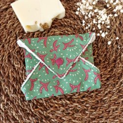 etui-a-savonnette-emeraude