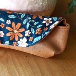 etui-a-lunettes-champetre-caramel-vert-2