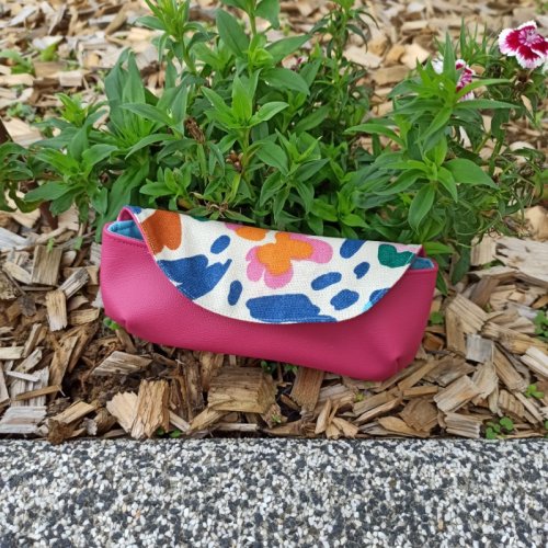 etui-a-lunettes-fushia