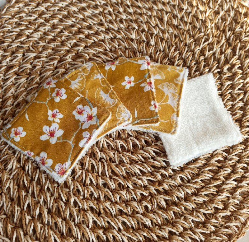 lingettes-demaquillantes-jaune1