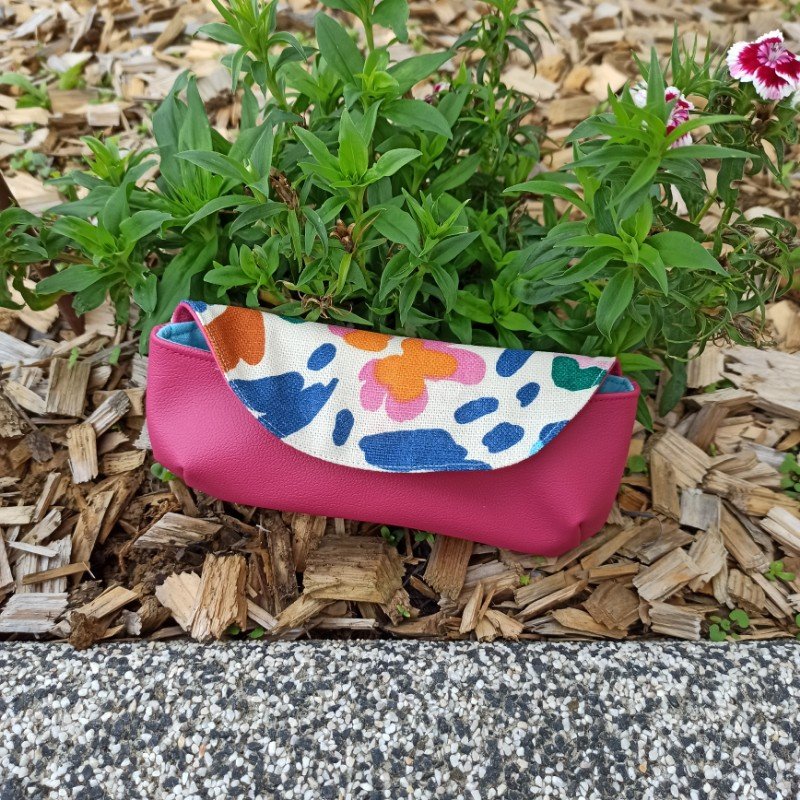 etui-a-lunettes-fushia