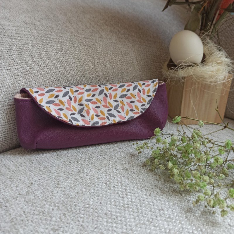etui-a-lunettes-prune