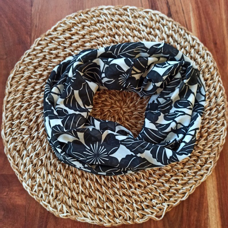 snood-noir-et-blanc-2