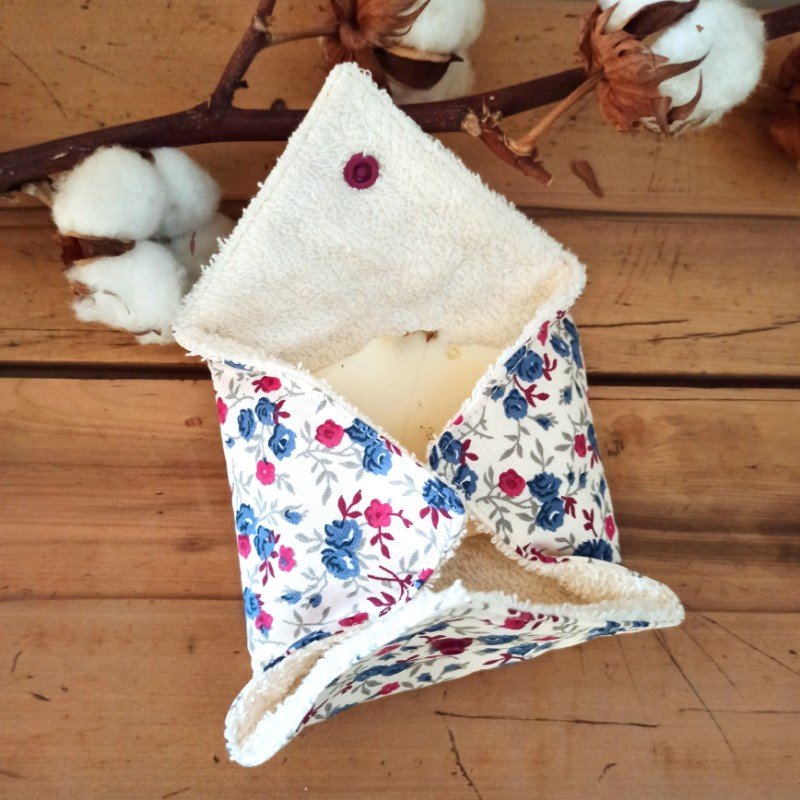 etui-a-savonnette-myosotis-2